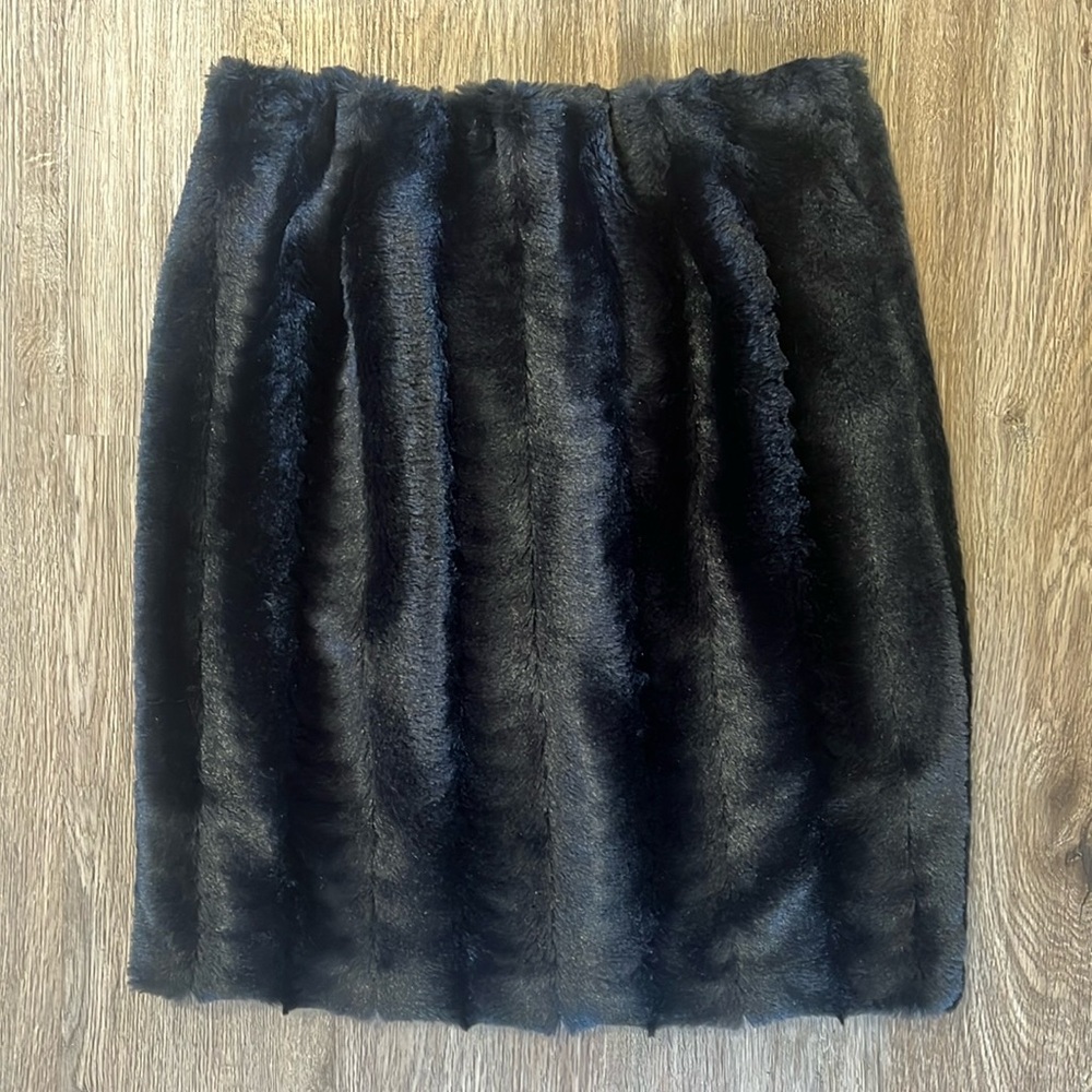 Adrienne Vittadini faux fur skirt Size XS - Picture 1 of 4